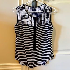 Stunning Ladies Splendid 100% Silk Blouse!